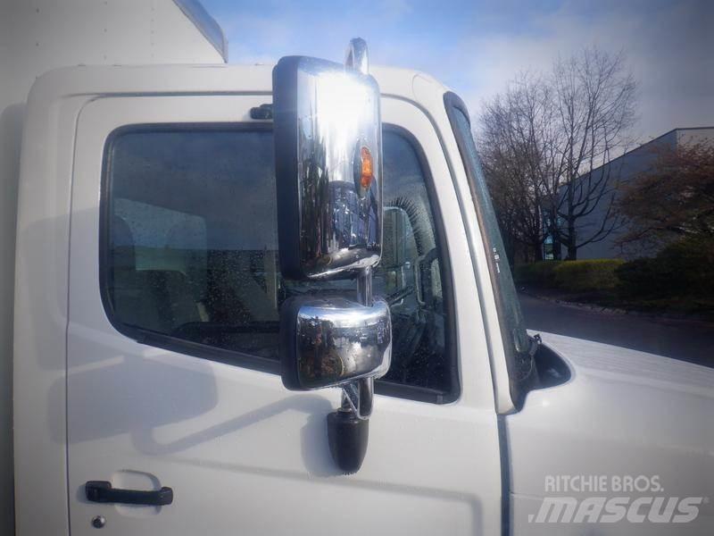 Hino 308 Busy / Vany