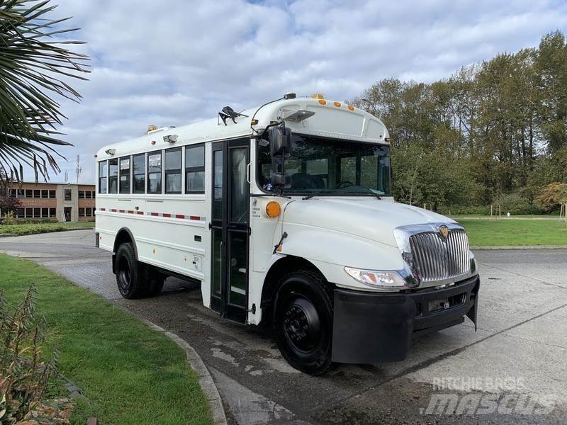 International 4200 Minibusy
