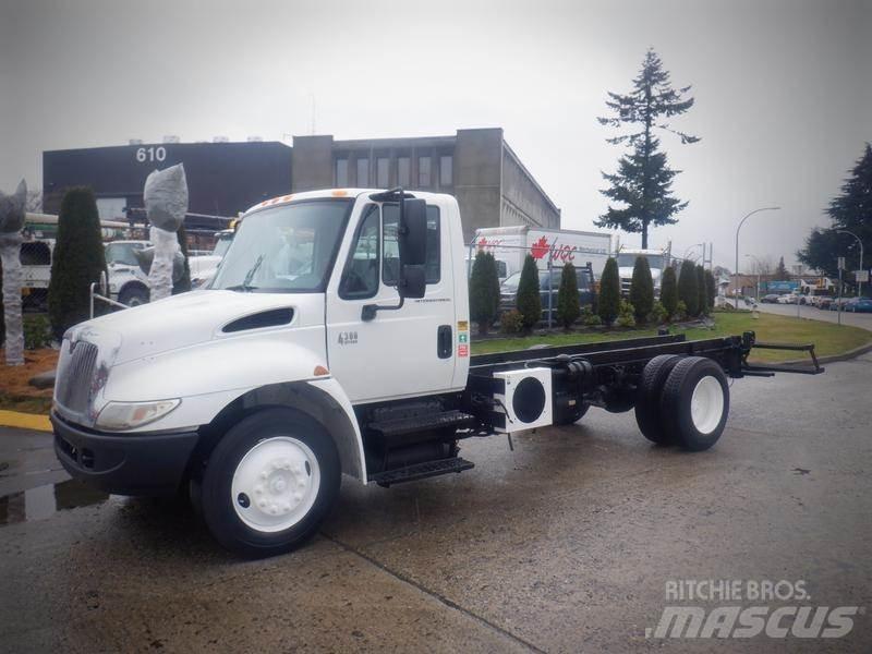 International 4300 Pojazdy pod zabudowę