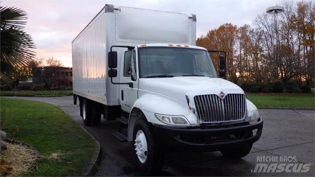 International 4300 Busy / Vany
