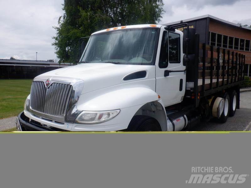 International 4400 Ciężarówki typu Platforma / Skrzynia