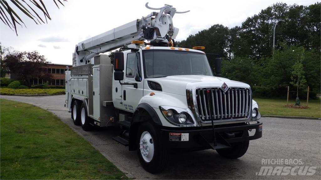 International 7400 Inne