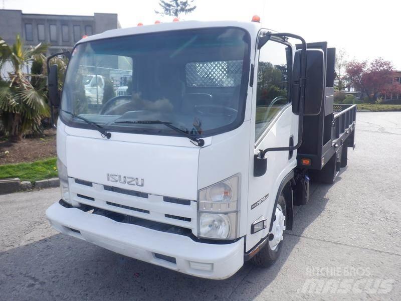 Isuzu NPR Ciężarówki typu Platforma / Skrzynia
