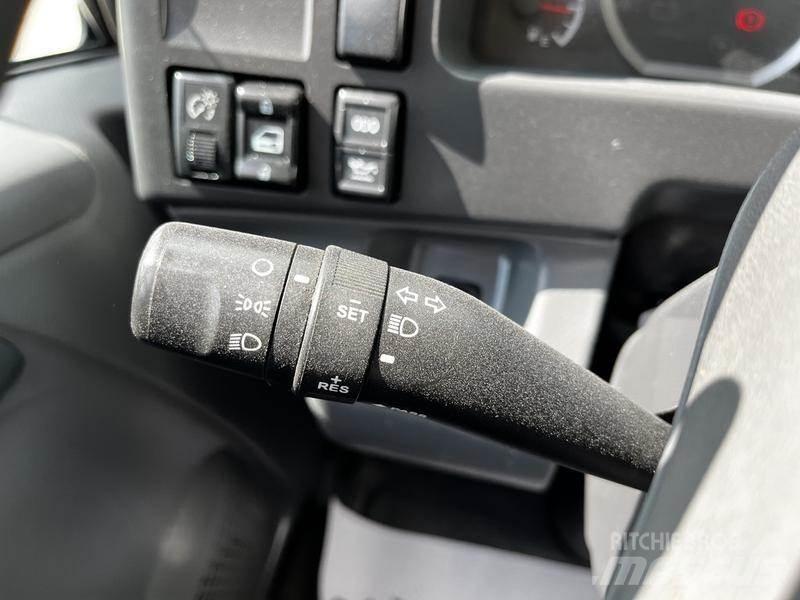 Isuzu NQR Busy / Vany