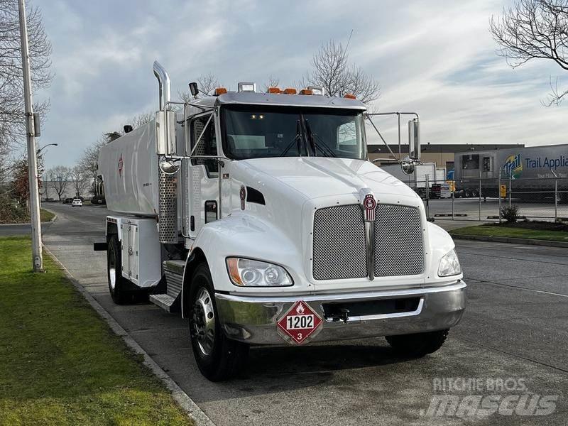 Kenworth T300 Cysterna