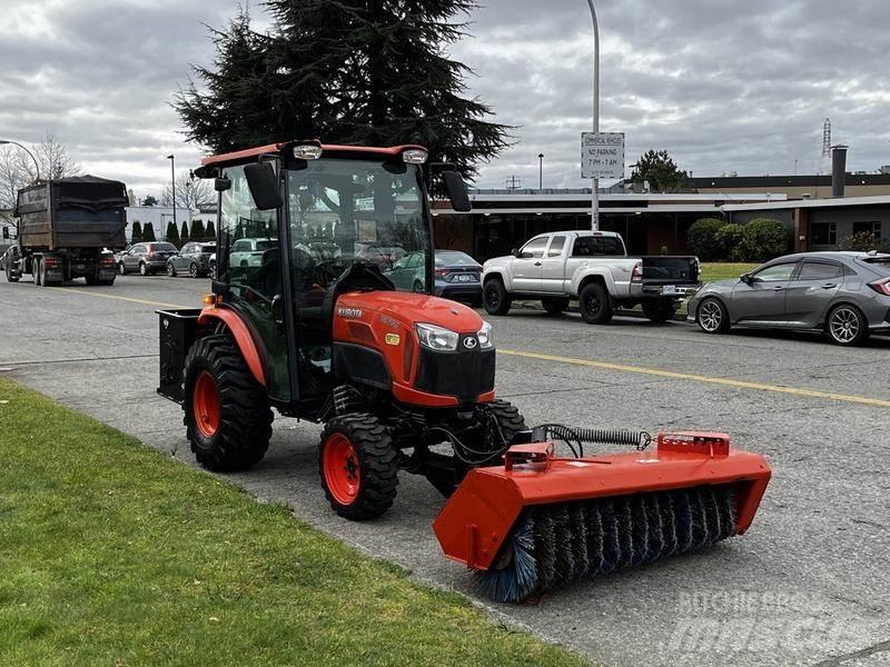 Kubota B2650 Zamiatarki