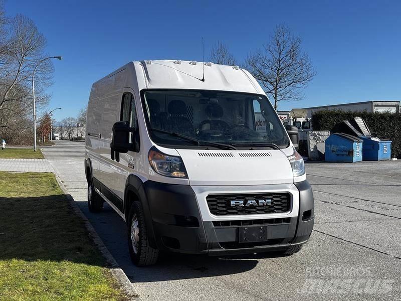 RAM Promaster Busy / Vany