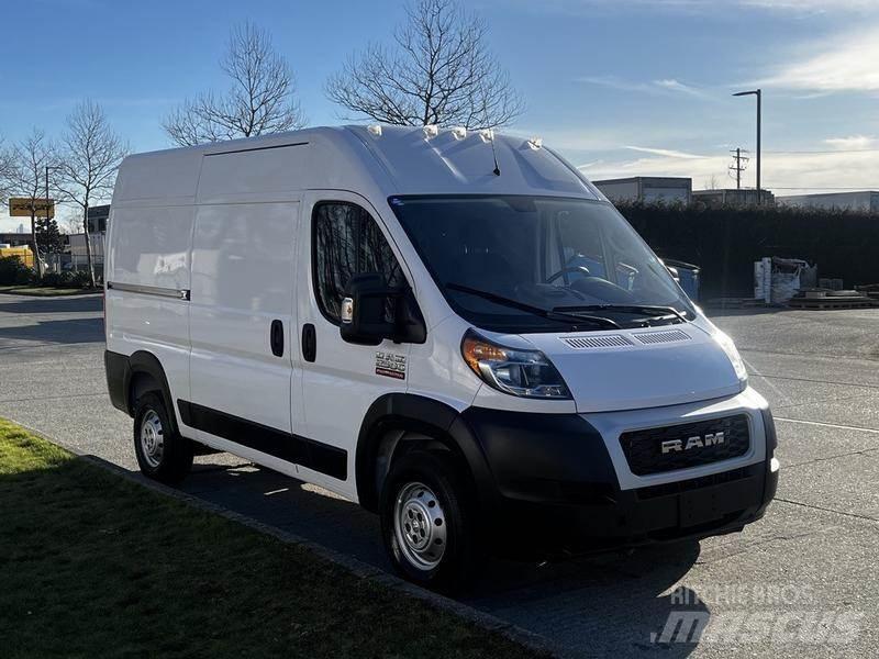 RAM Promaster Busy / Vany