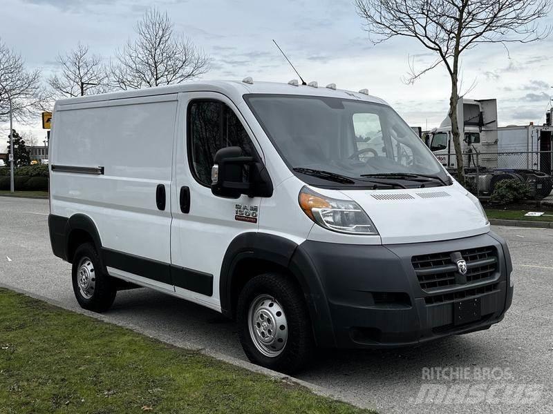 RAM Promaster Busy / Vany