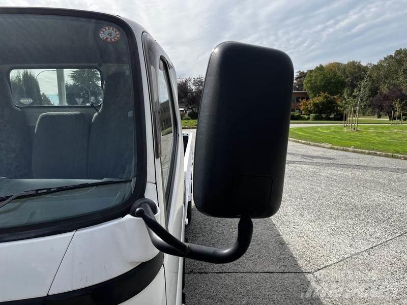 Toyota Toyoace Ciężarówki typu Platforma / Skrzynia