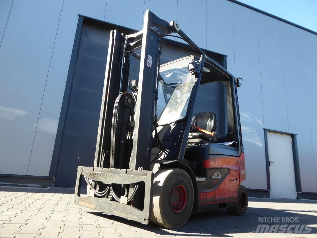 Linde E25-01 Wózki elektryczne