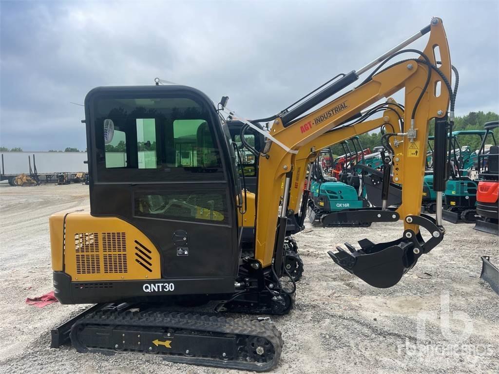 AGT QNT30 Minikoparki