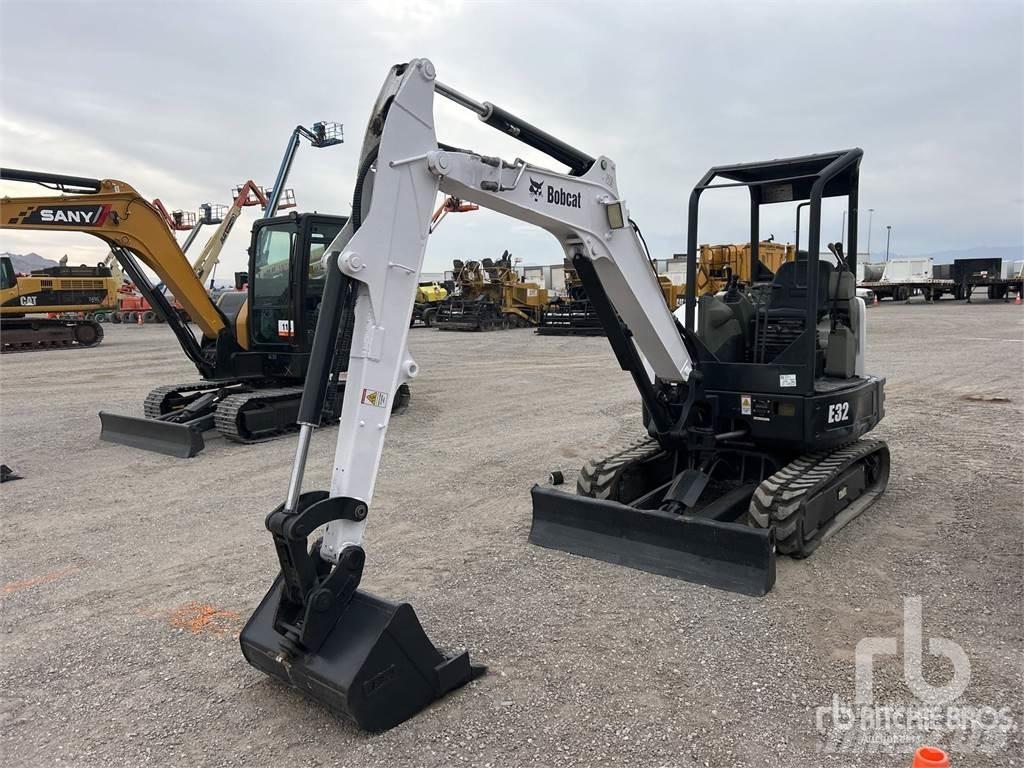 Bobcat E32 Minikoparki