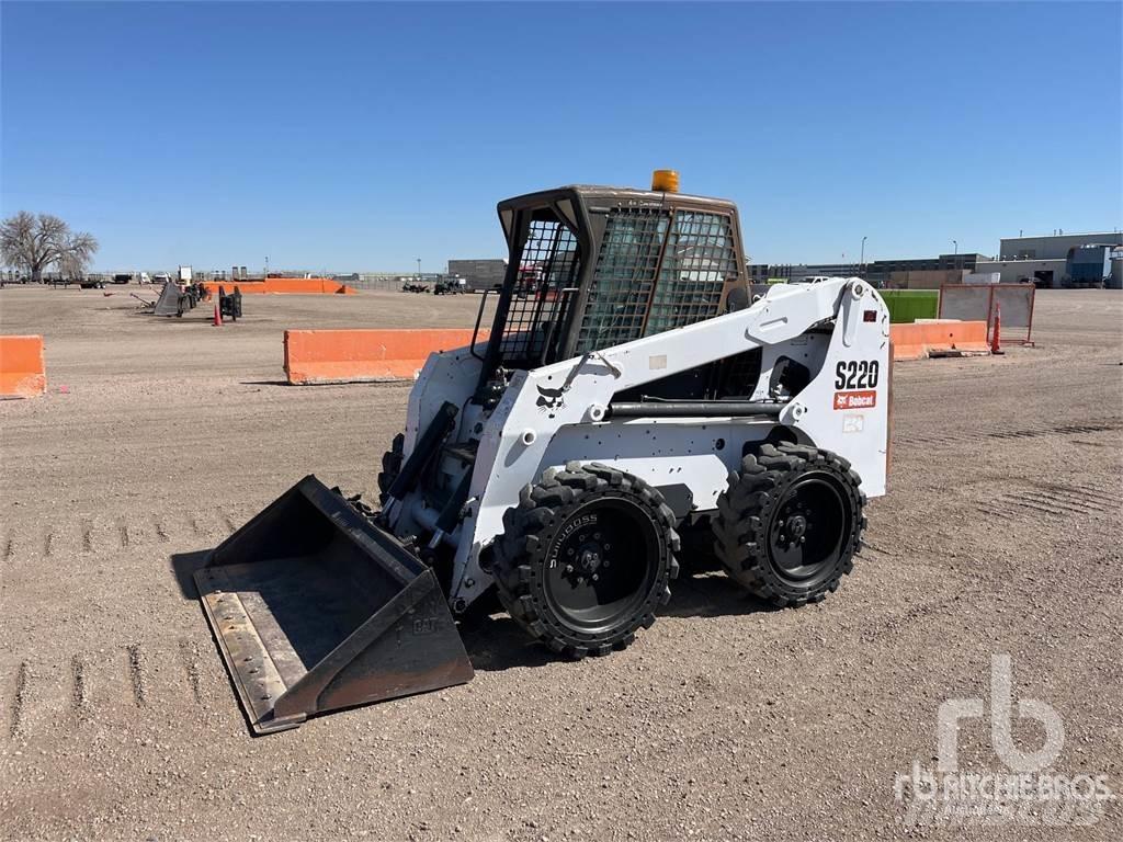 Bobcat S220 Ładowarki burtowe