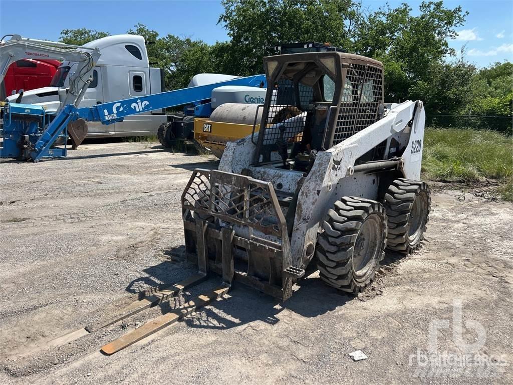 Bobcat S220 Ładowarki burtowe