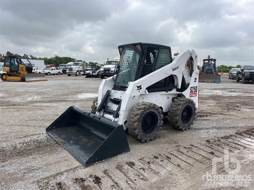 Bobcat S250 Ładowarki burtowe