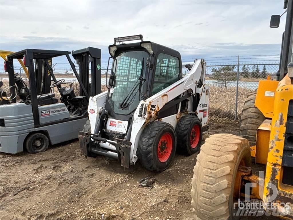 Bobcat S590 Ładowarki burtowe