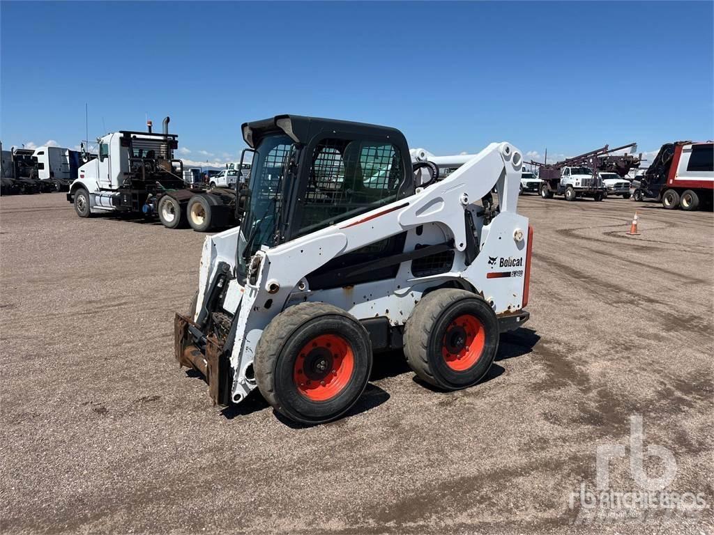 Bobcat S740 Ładowarki burtowe