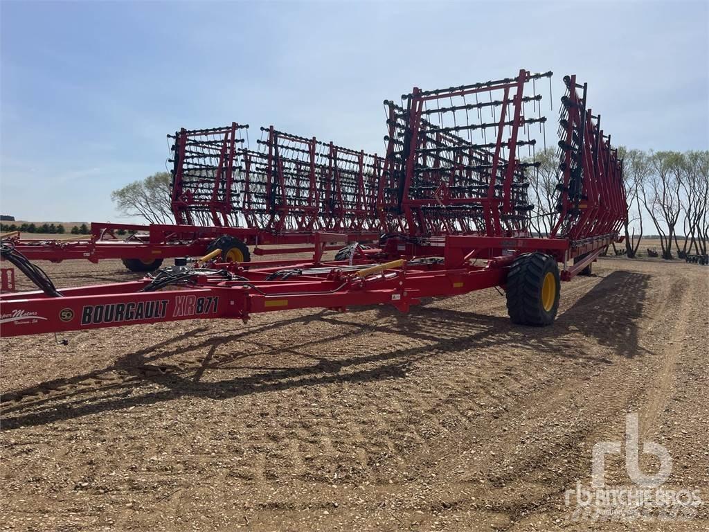 Bourgault XR871 Brony