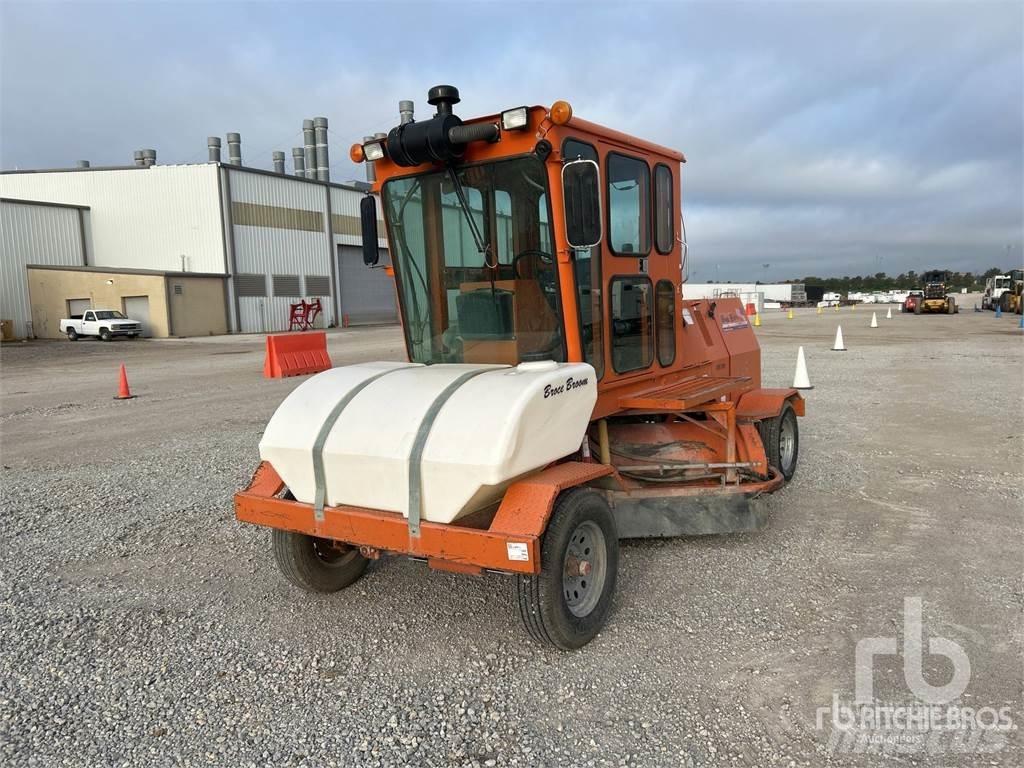 Broce CRT350 Zamiatarki wewnętrzne