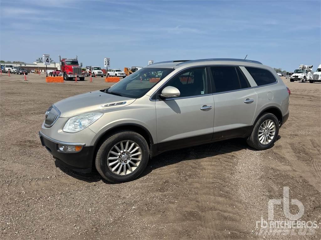 Buick ENCLAVE Busy / Vany