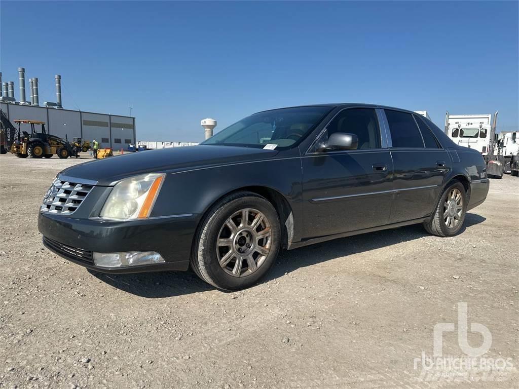 Cadillac DTS Samochody osobowe