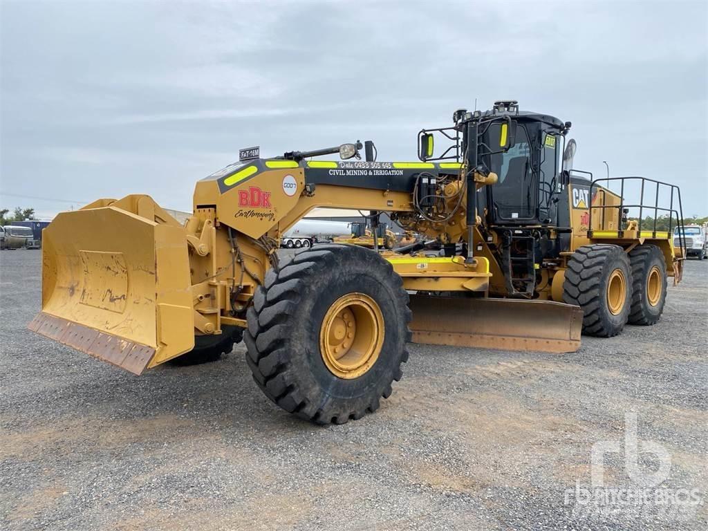 CAT 16M Równiarki