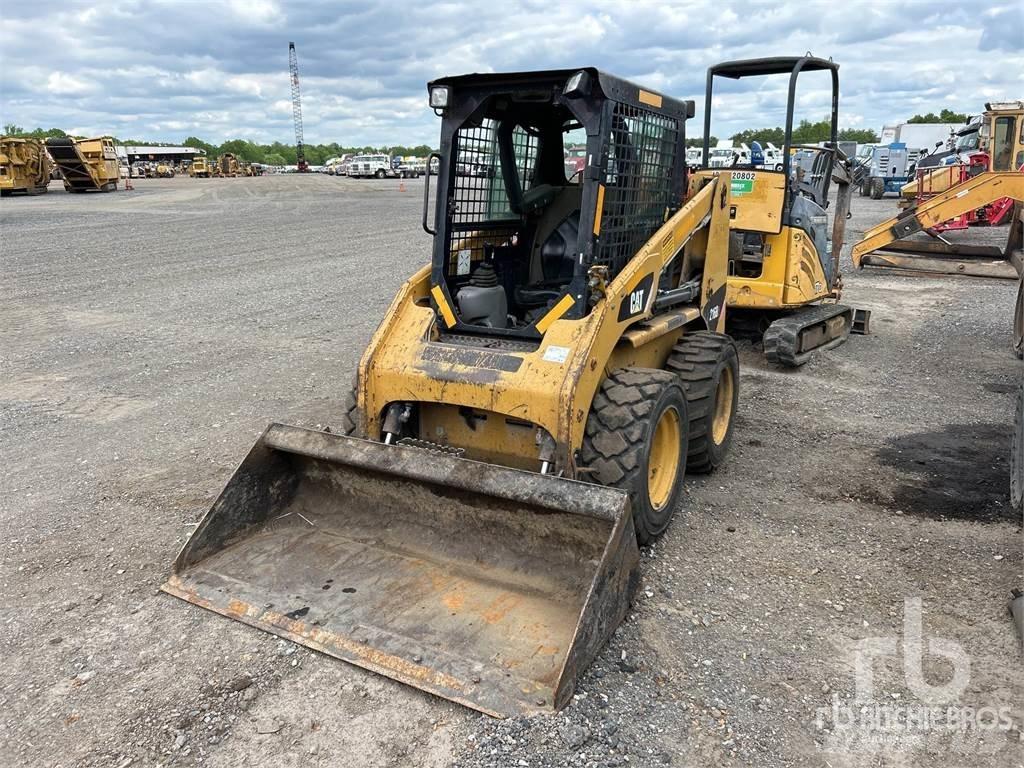 CAT 216B2 Ładowarki burtowe