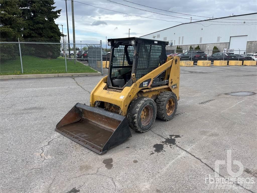 CAT 216B3 Ładowarki burtowe