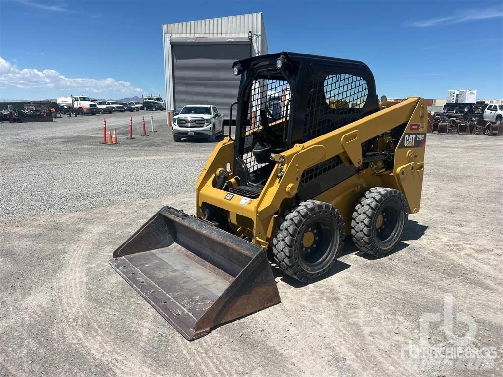 CAT 226D Ładowarki burtowe