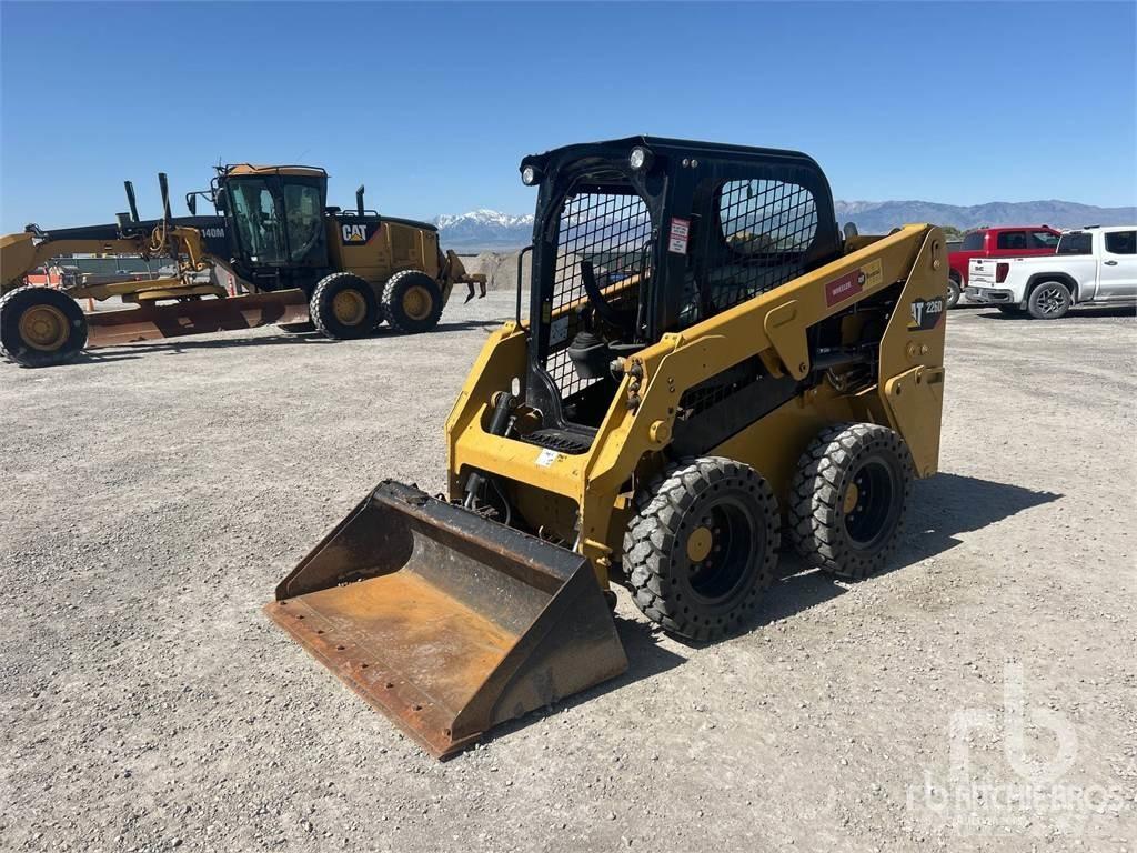 CAT 226D C1-H2 Ładowarki burtowe