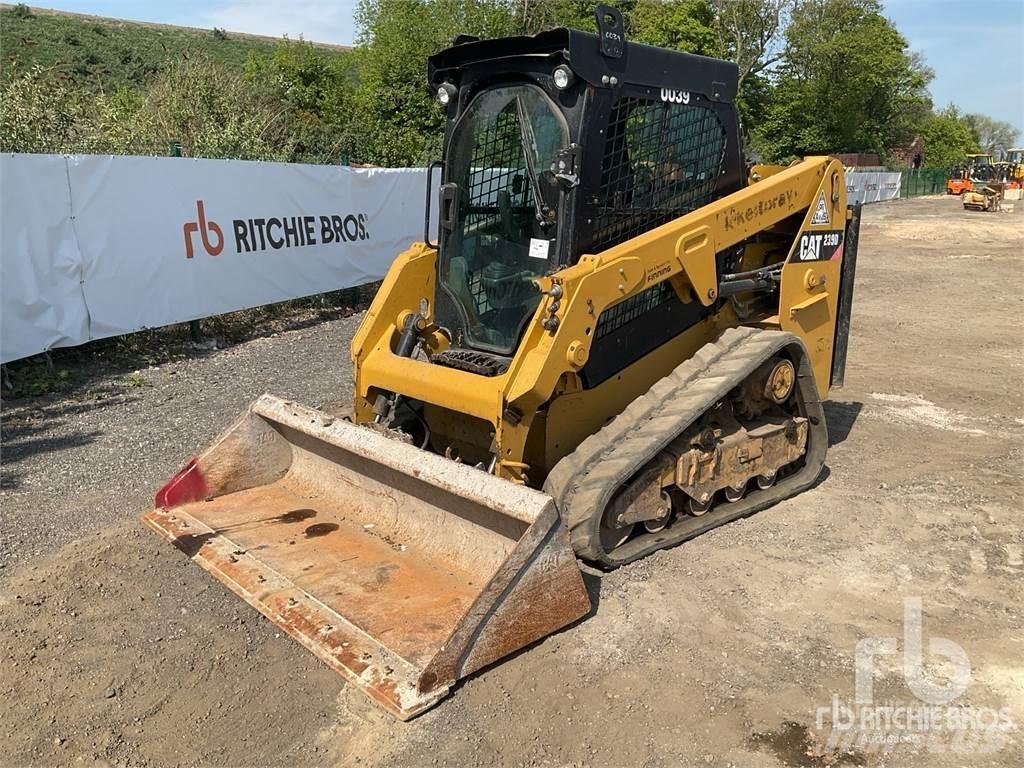 CAT 239D Ładowarki burtowe