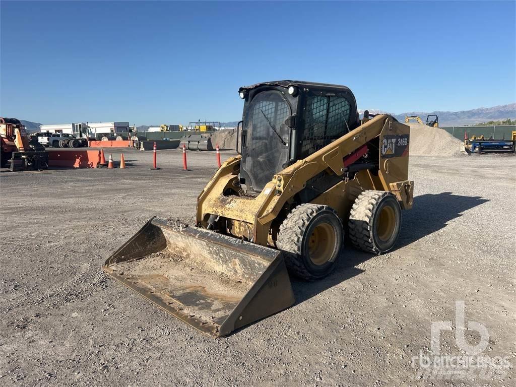 CAT 246D Ładowarki burtowe