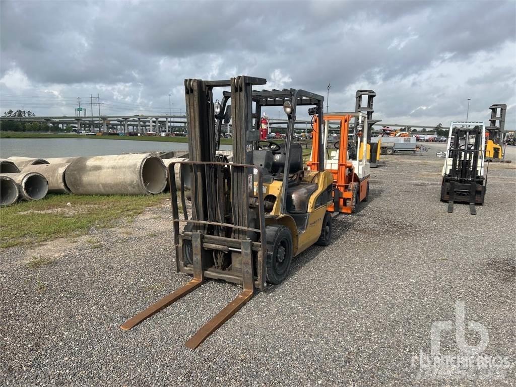 CAT 2PD5000 Wózki Diesla