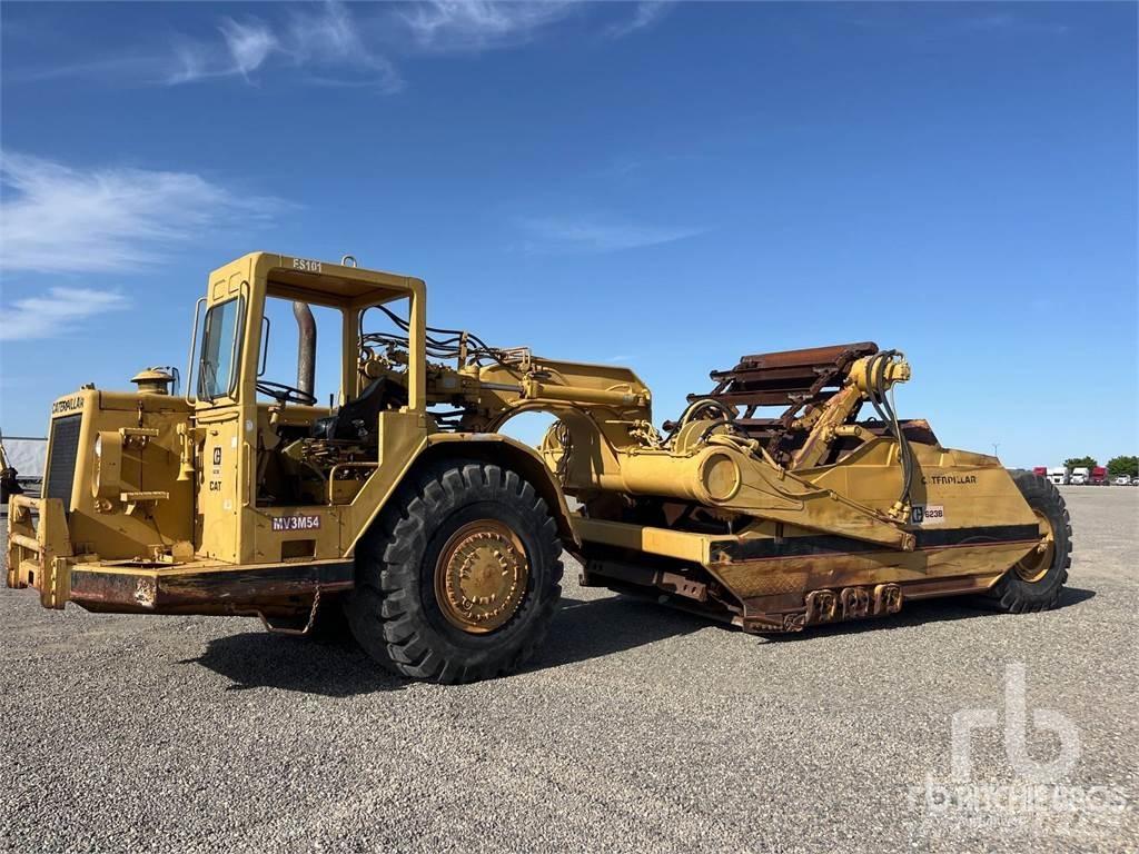 CAT 623B Skrobaki