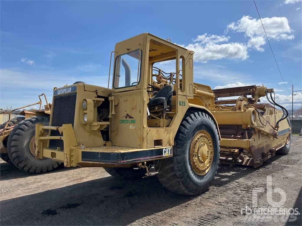 CAT 623B Skrobaki