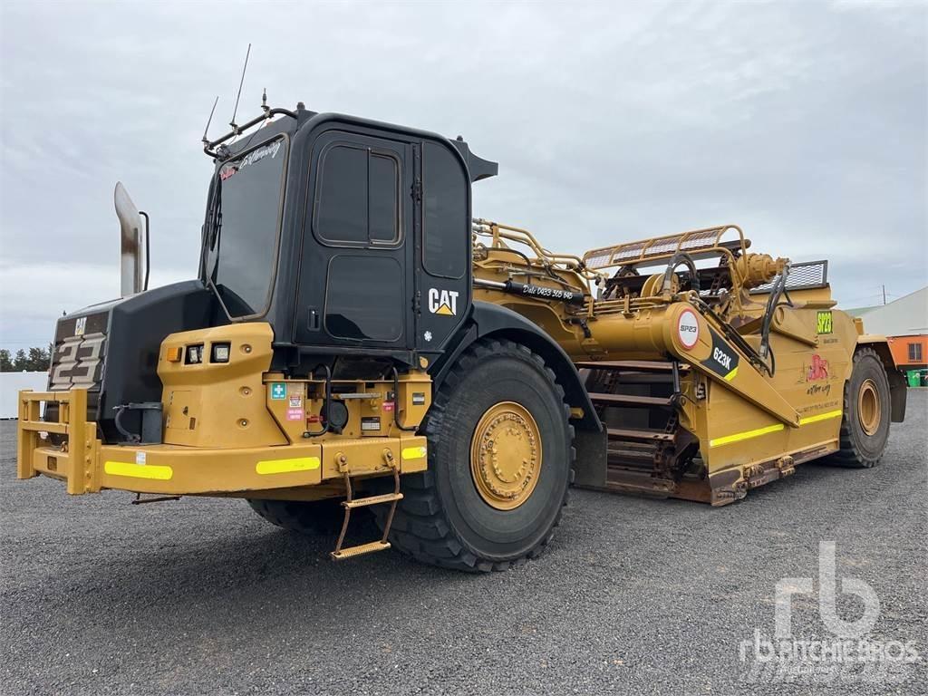 CAT 623K Skrobaki