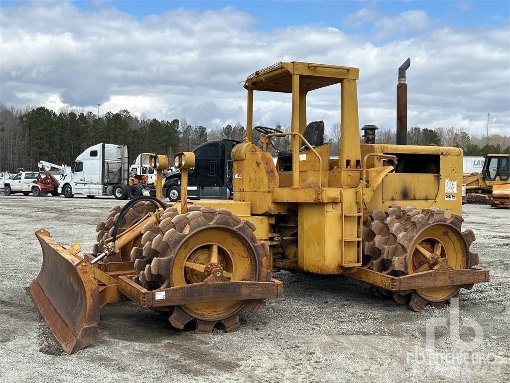 CAT 815 Kompaktory
