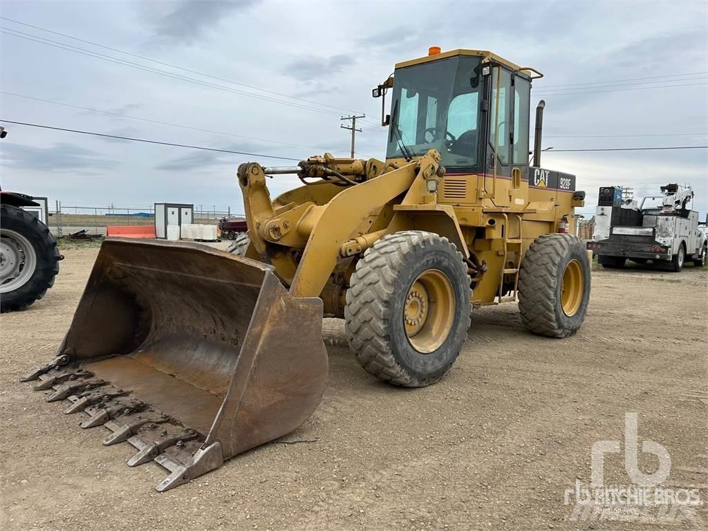 CAT 928F Ładowarki kołowe