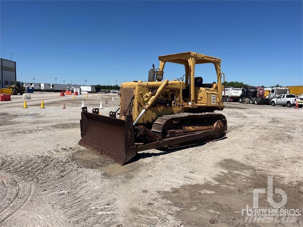 CAT D5B Spycharki gąsienicowe