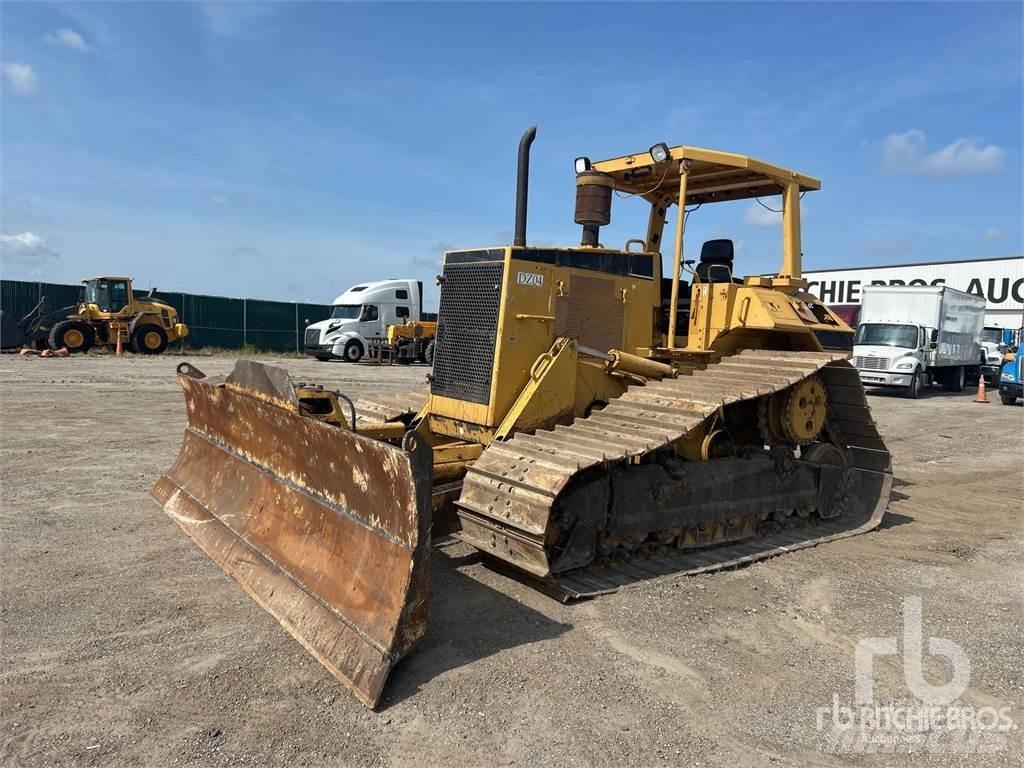 CAT D6M Spycharki gąsienicowe