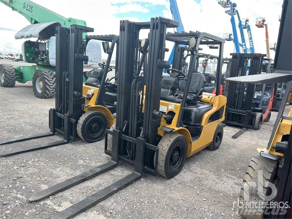 CAT DP25N Wózki Diesla
