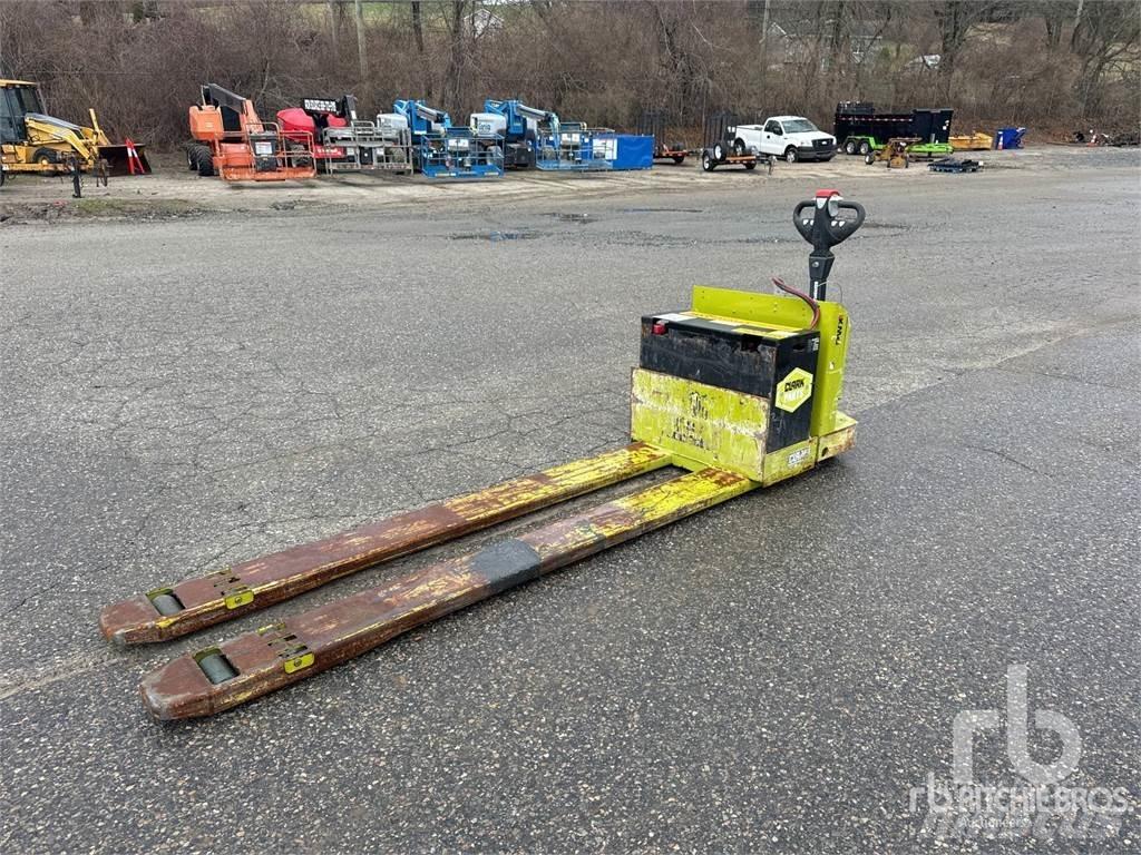 Clark PWXE40 Regały do palet