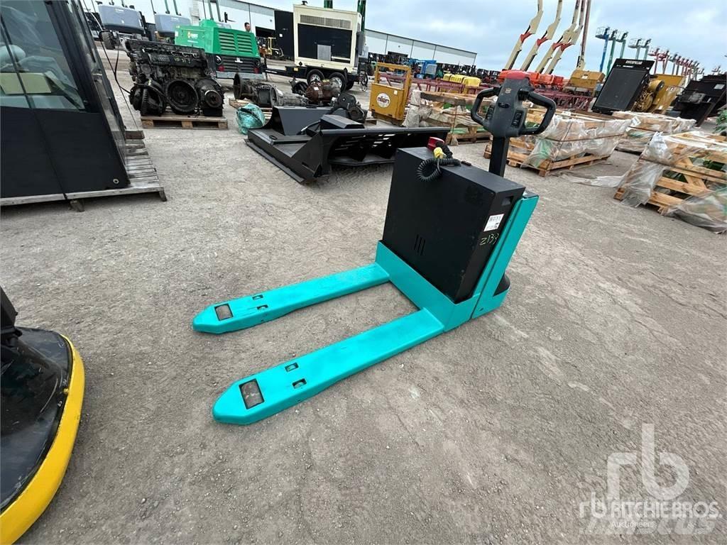 Clark WPX46 Regały do palet