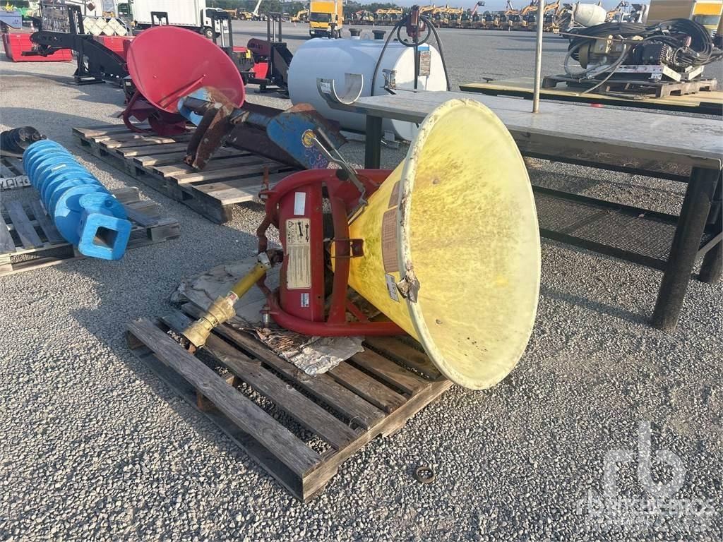  COSMO P Rozrzutnik nawozów mineralnych