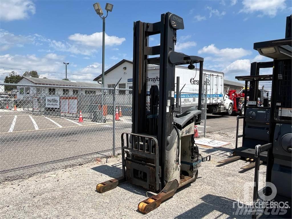 Crown RR5200 Wózki elektryczne