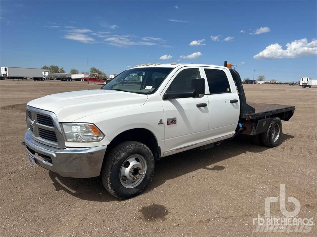 Dodge 3500 Ciężarówki typu Platforma / Skrzynia