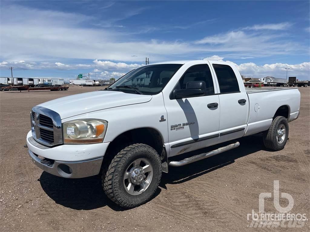 Dodge 3500 Pick-upy / Pojazdy z otwieranymi burtami