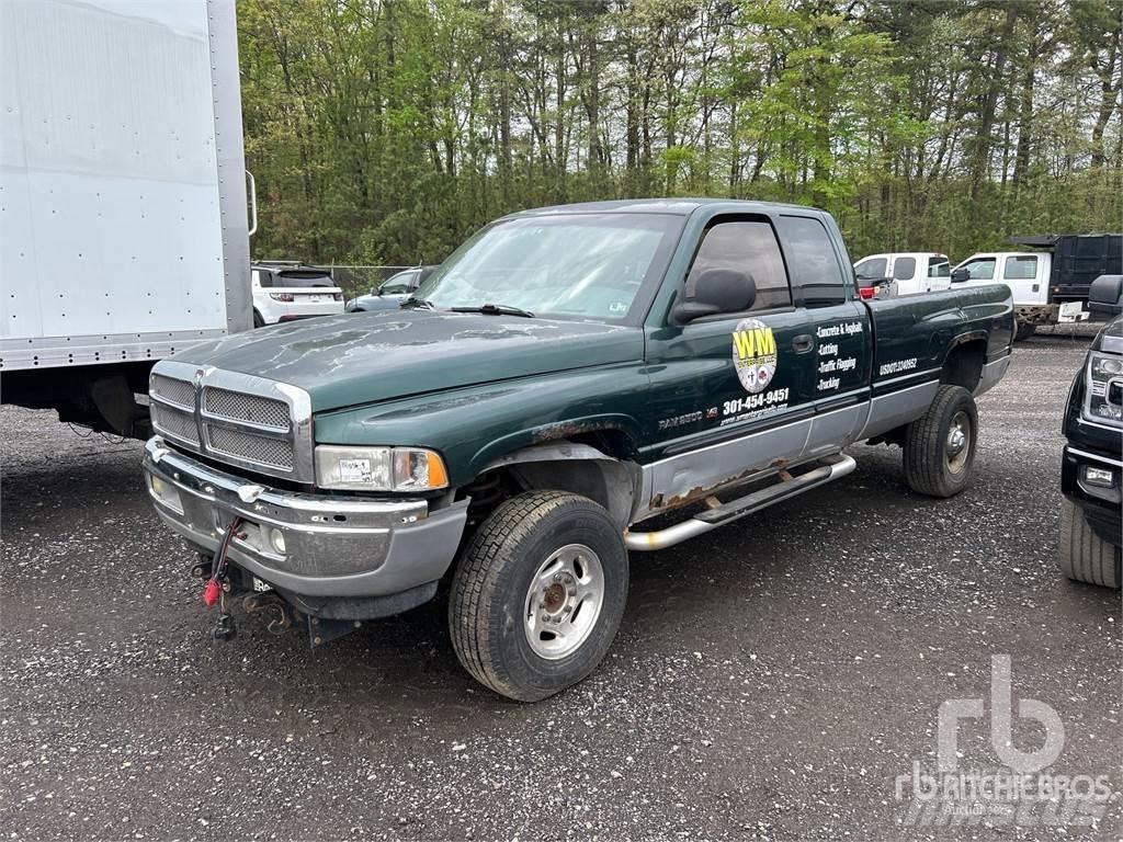 Dodge RAM 2500 Pick-upy / Pojazdy z otwieranymi burtami