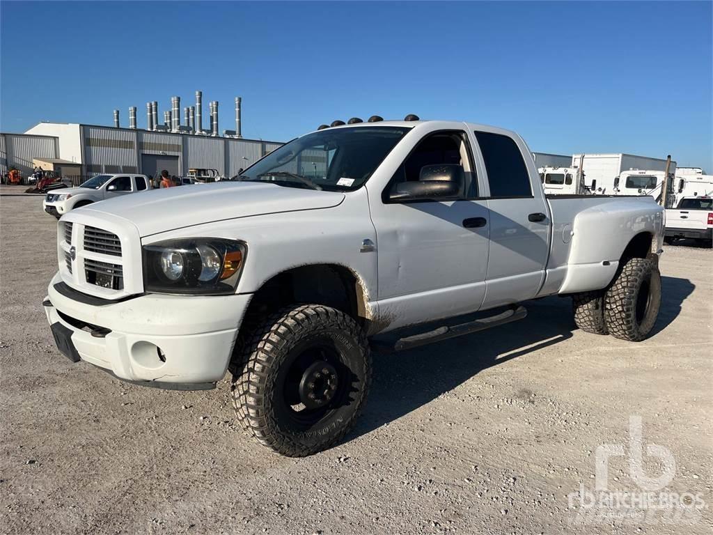 Dodge RAM 3500 Pick-upy / Pojazdy z otwieranymi burtami